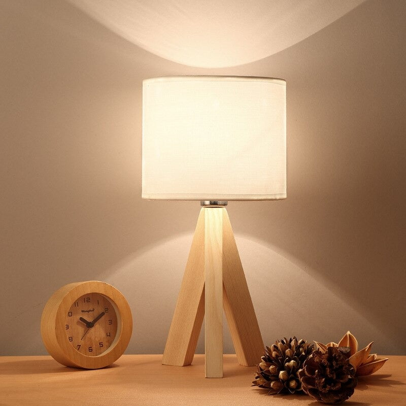 Scandinavian wooden tripod bedside lamp